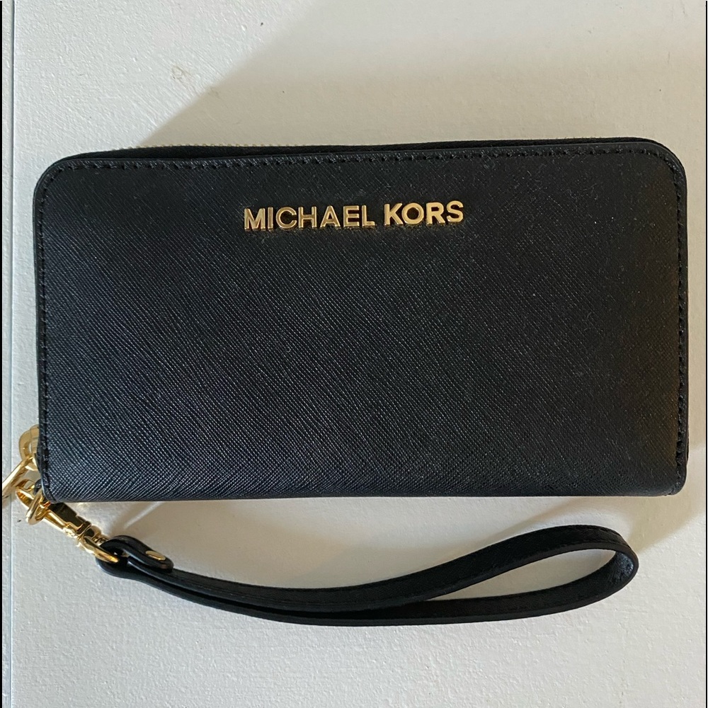 BNWT Michael Kors Zip Continental Wallet
